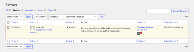 A new review waiting as Pending in the WooCommerce reviews list